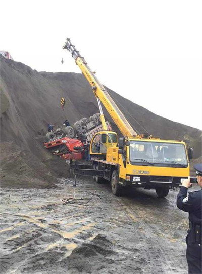 夏县上犹道路救援